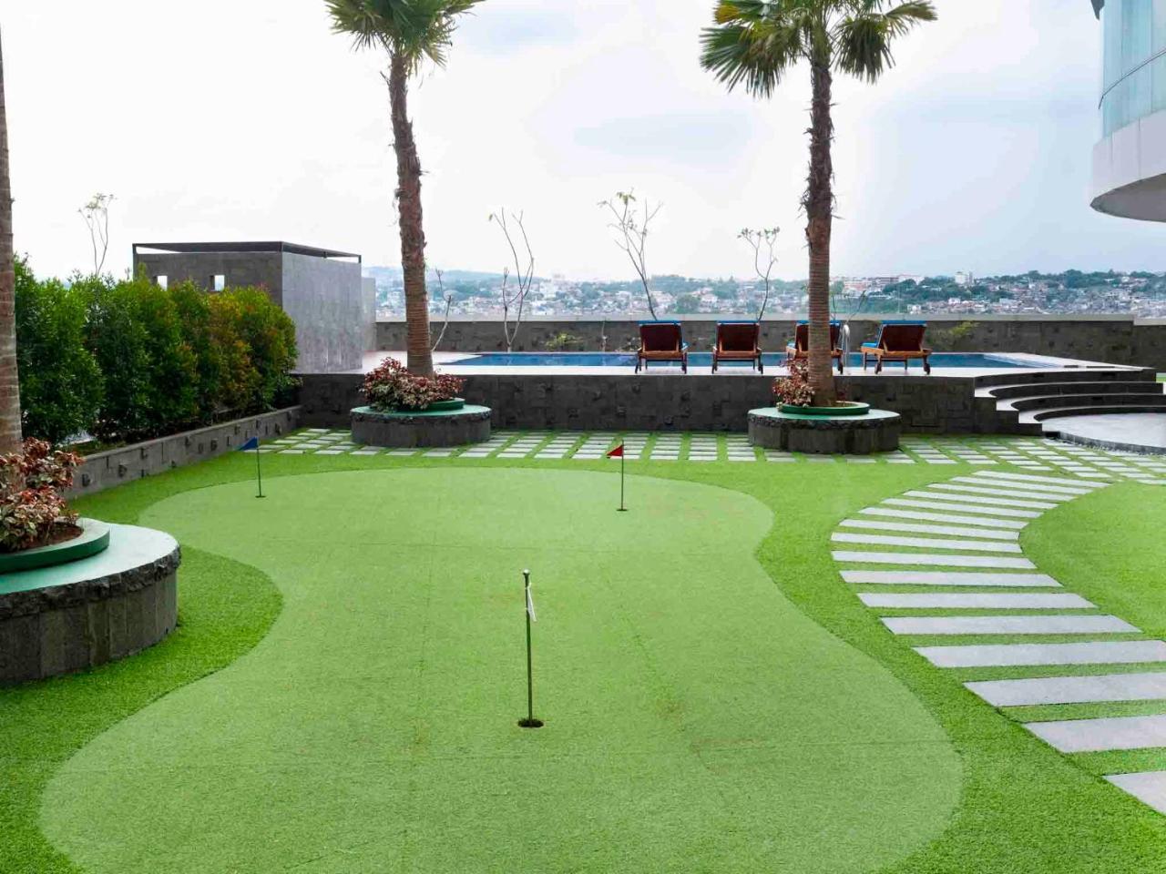 Harris Hotel Sentraland Semarang Exteriör bild