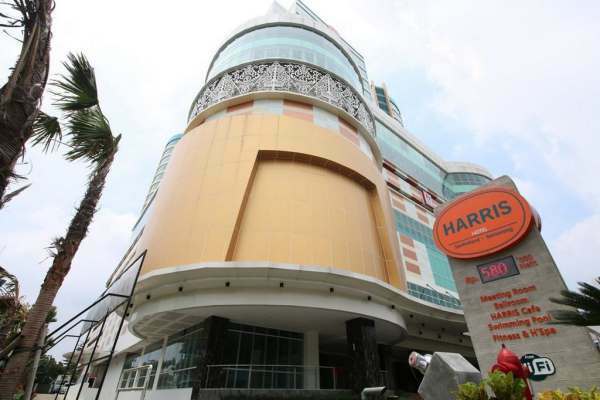 Harris Hotel Sentraland Semarang Exteriör bild